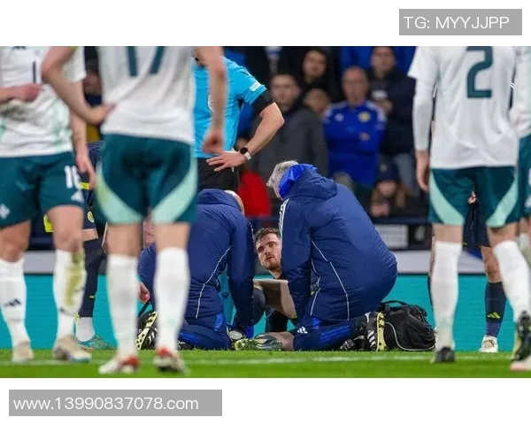 足球球星脚踝手术失误引发广泛关注对运动员健康保障的严峻挑战